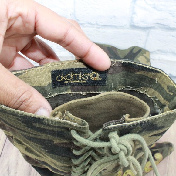 Akademiks Embroidered Camo Knee High Heeled Boots Size 10 - Picture 14 of 15